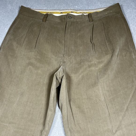 Tommy Bahama Pants Mens Size 36 Beige Silk Dress Pants Slacks Pleated Pockets me - Picture 2 of 12